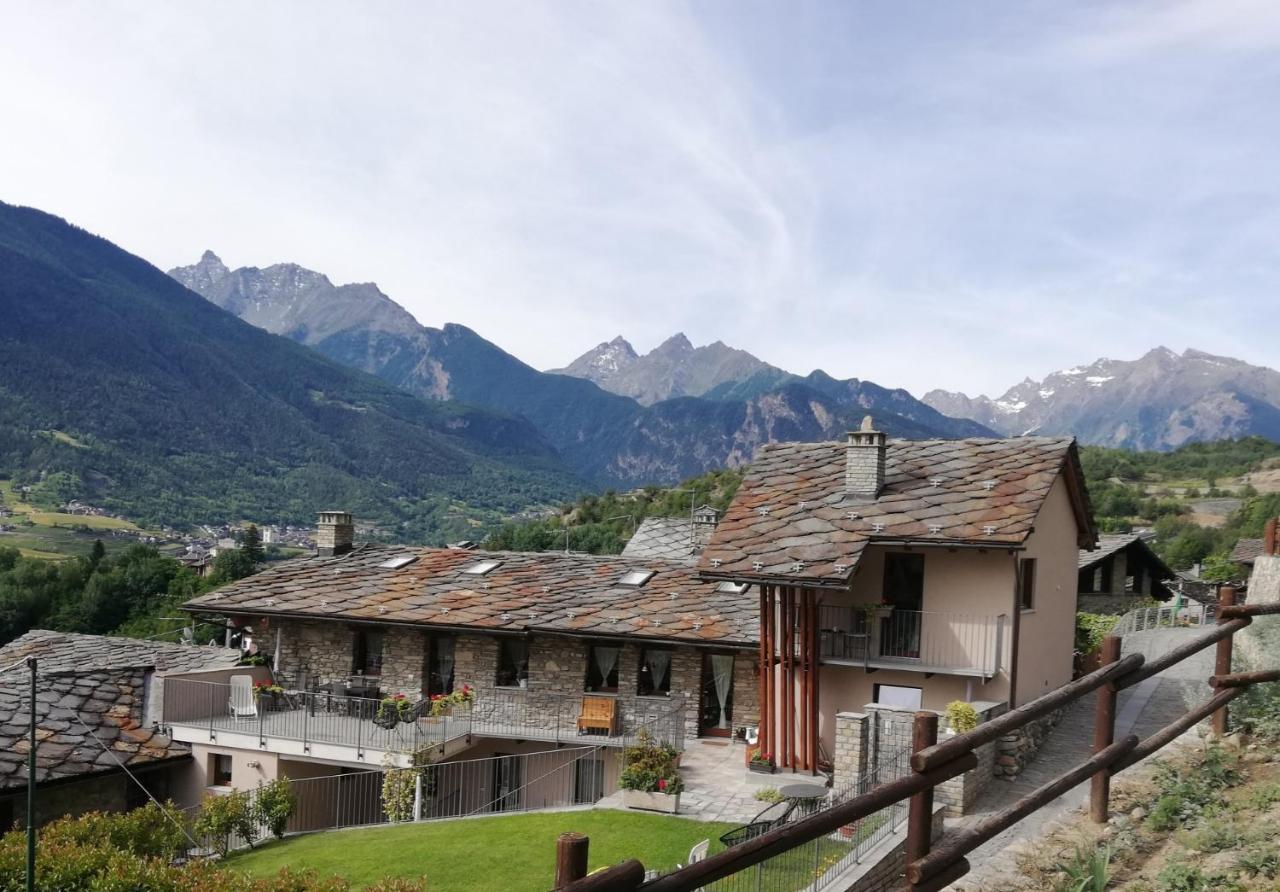 Le Casette Di Rovine Apartamento Aosta Exterior foto