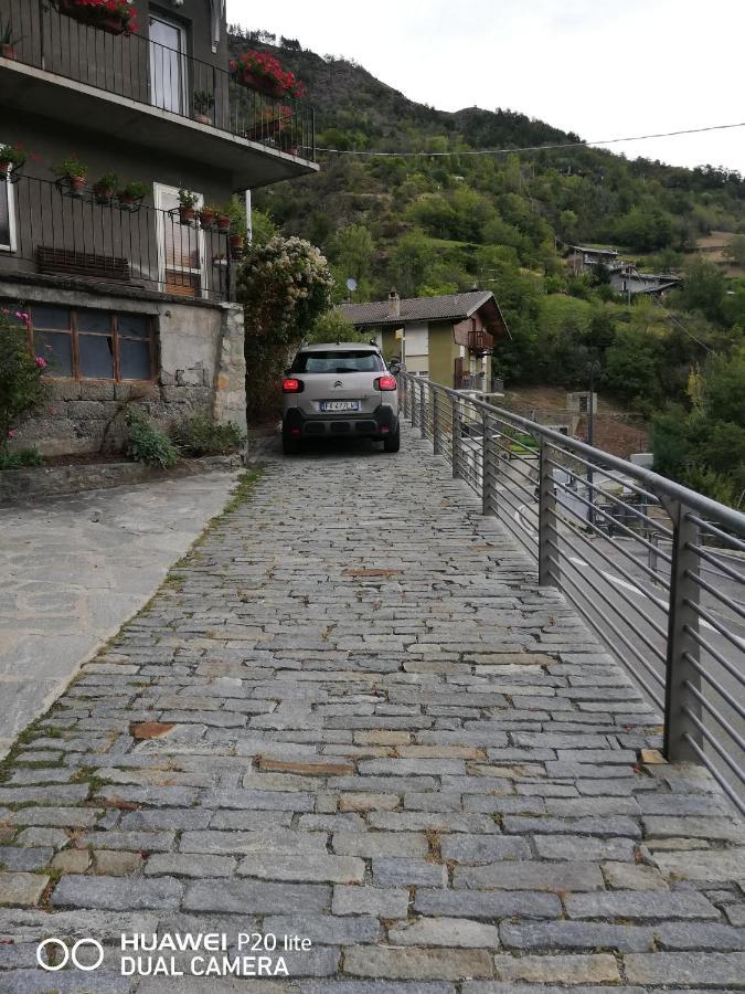 Le Casette Di Rovine Apartamento Aosta Exterior foto